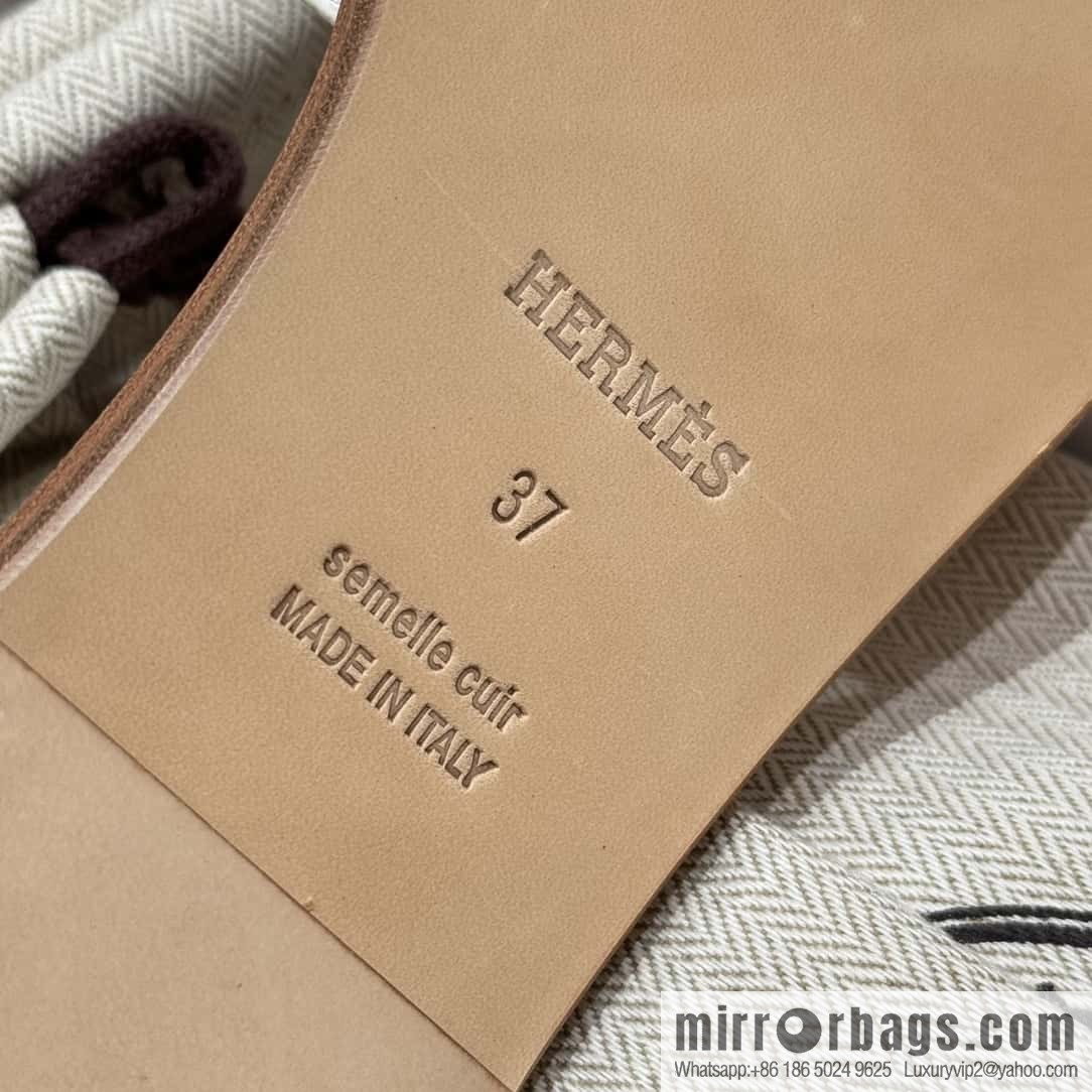 Hermès slippers