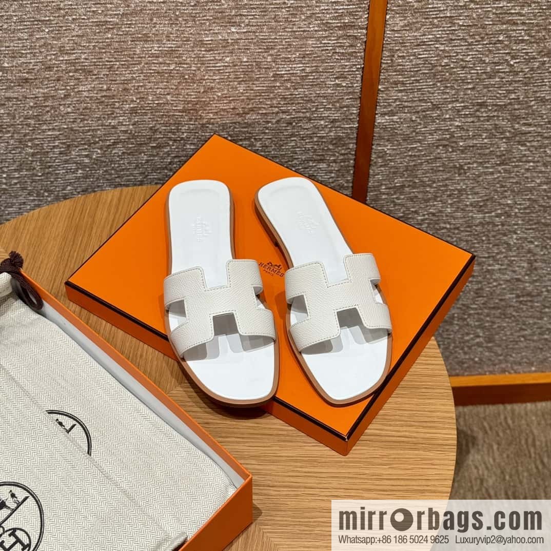 Hermès slippers