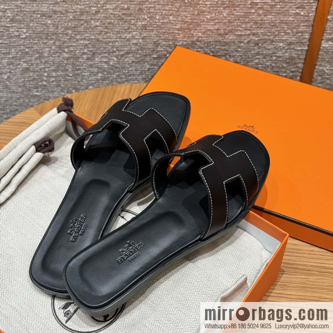 Hermès slippers