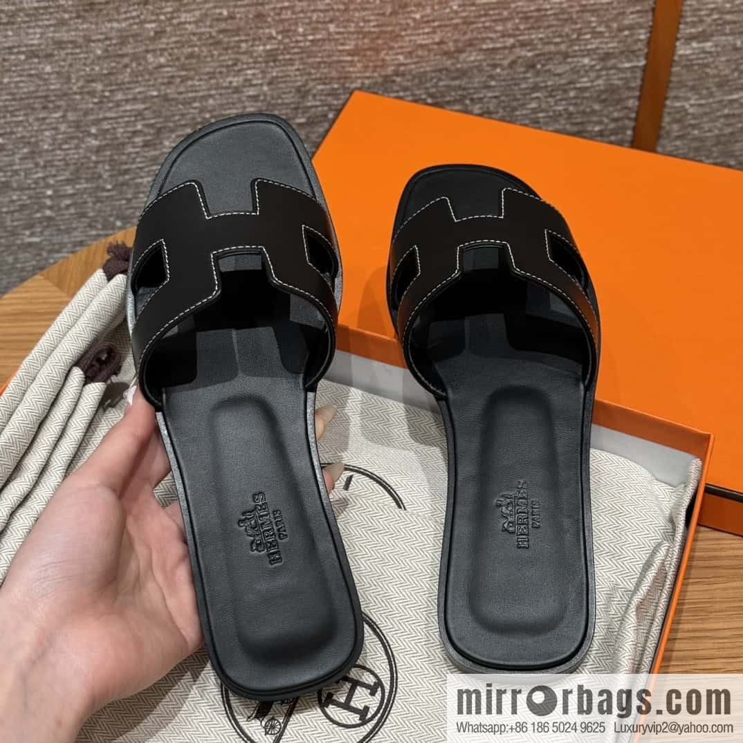 Hermès slippers