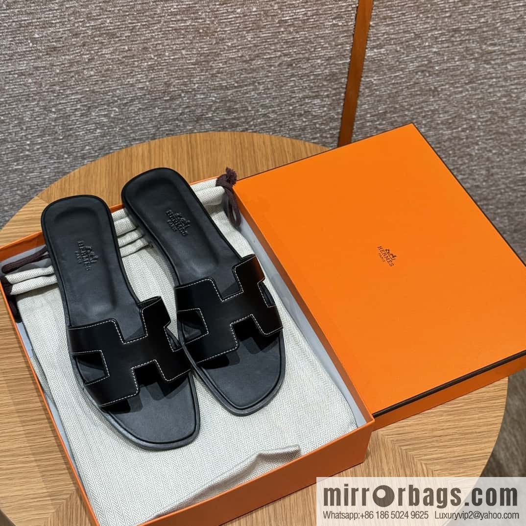 Hermès slippers