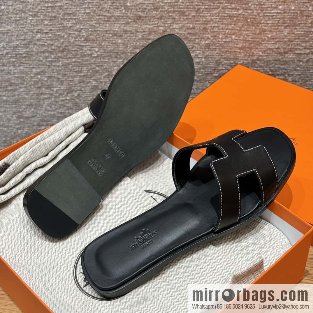 Hermès slippers