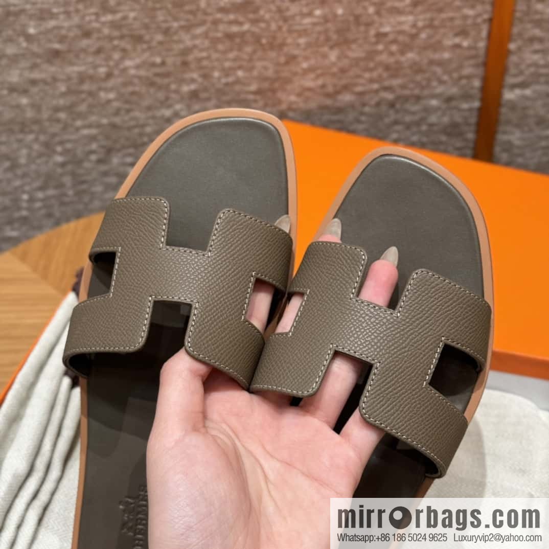 Hermès slippers