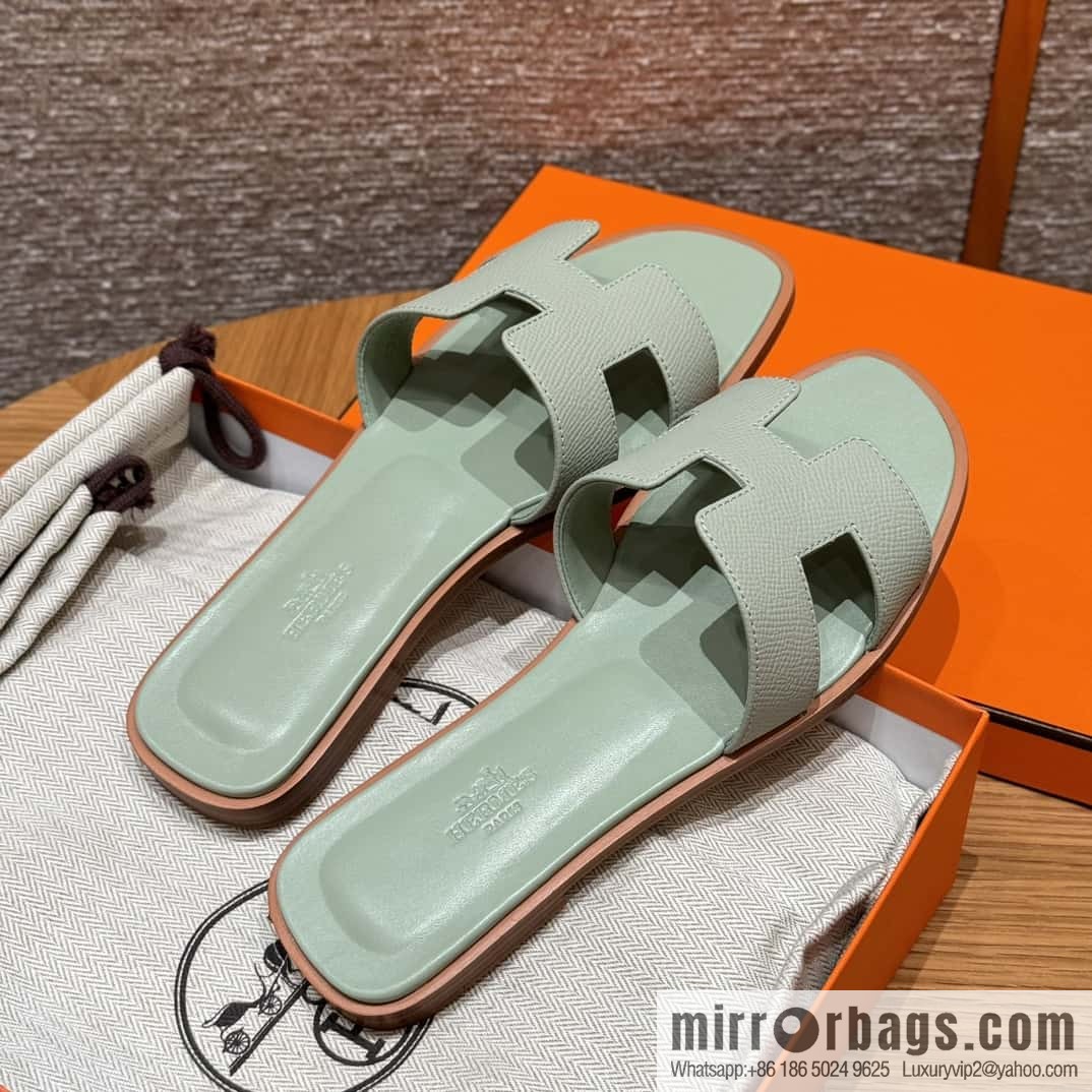 Hermès slippers