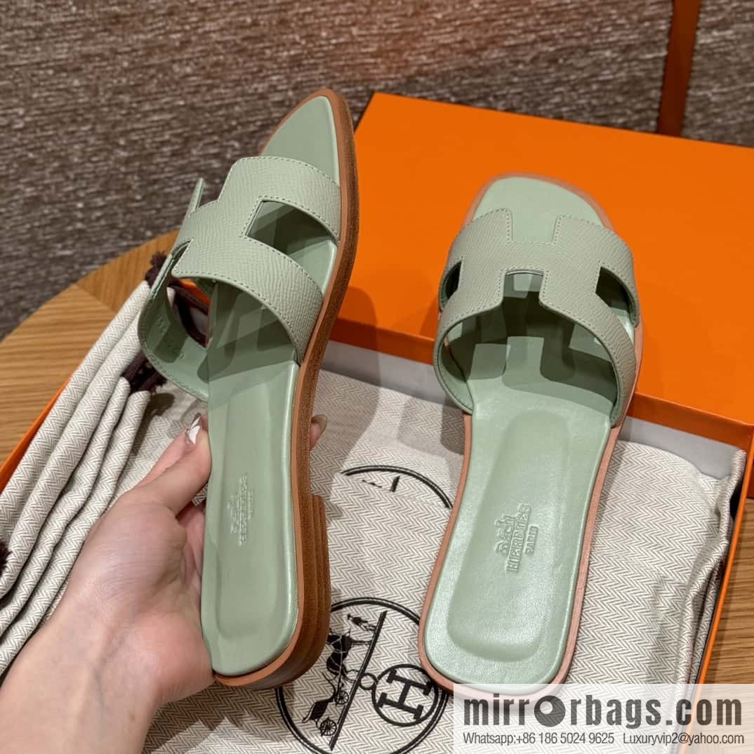 Hermès slippers