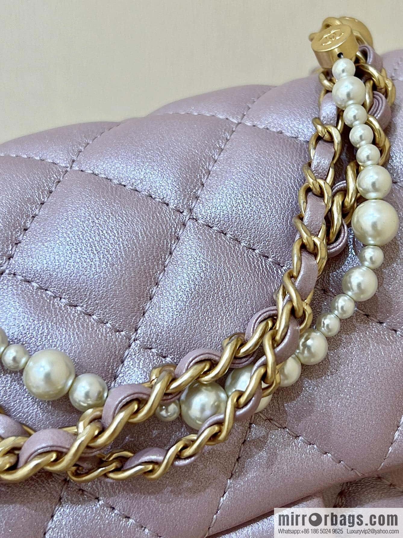CHANEL 24P Spring and Summer Preview Series Limited Edition Pearl Square Fatty AS4385 pink