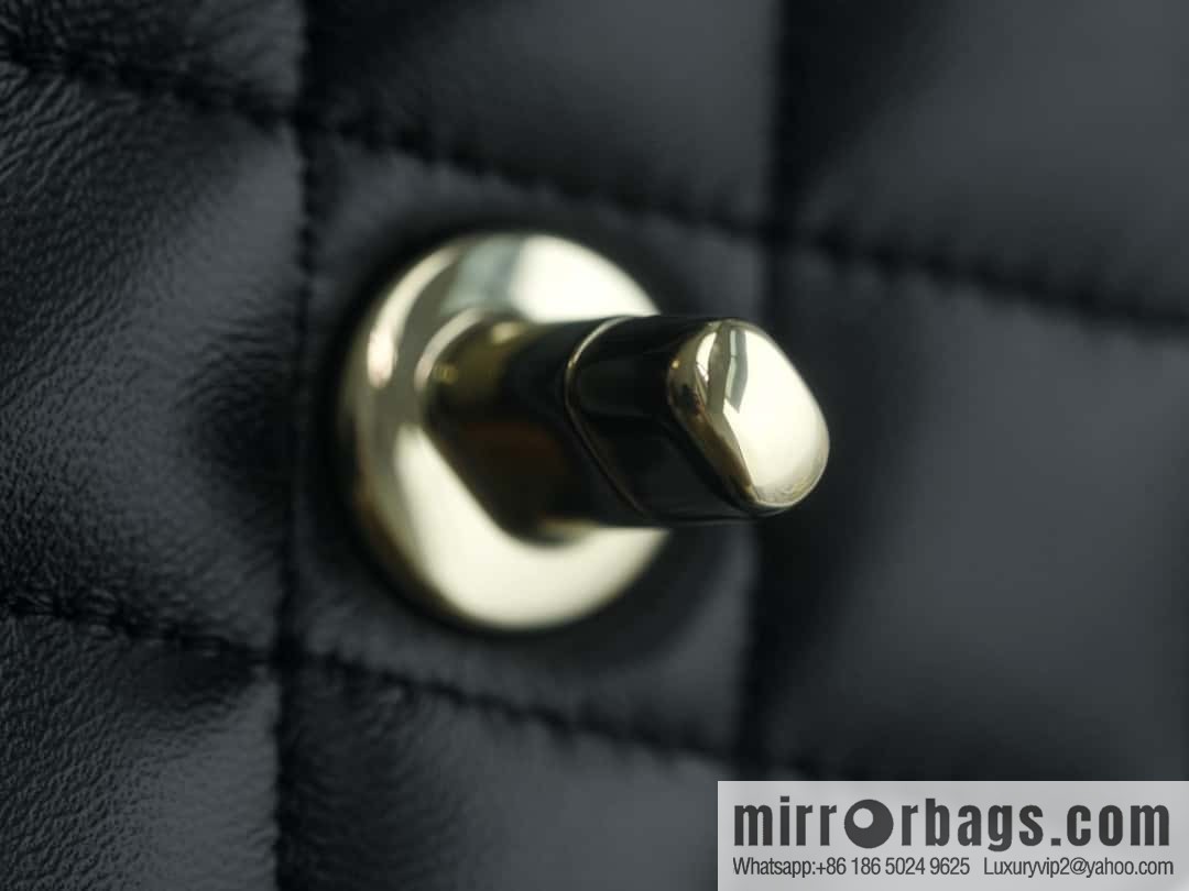 CHANEL 23P handle cfmini black ๐ค AS2431