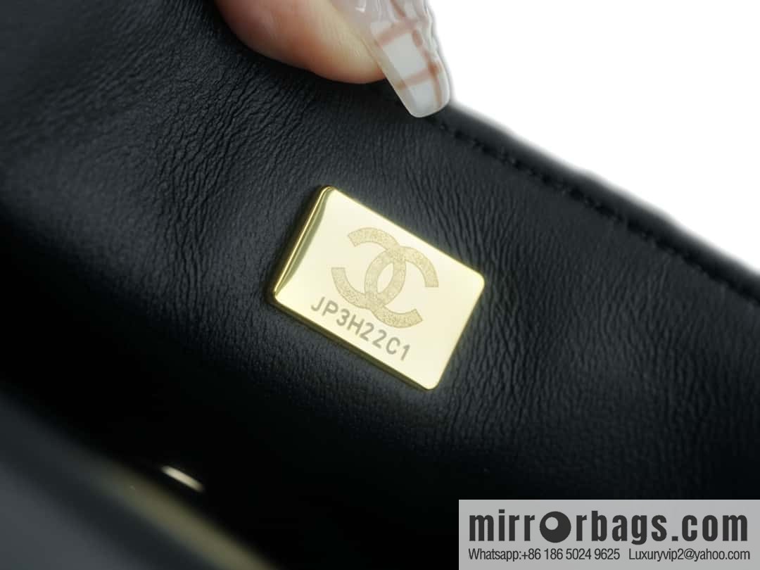 CHANEL 23P handle cfmini black ๐ค AS2431