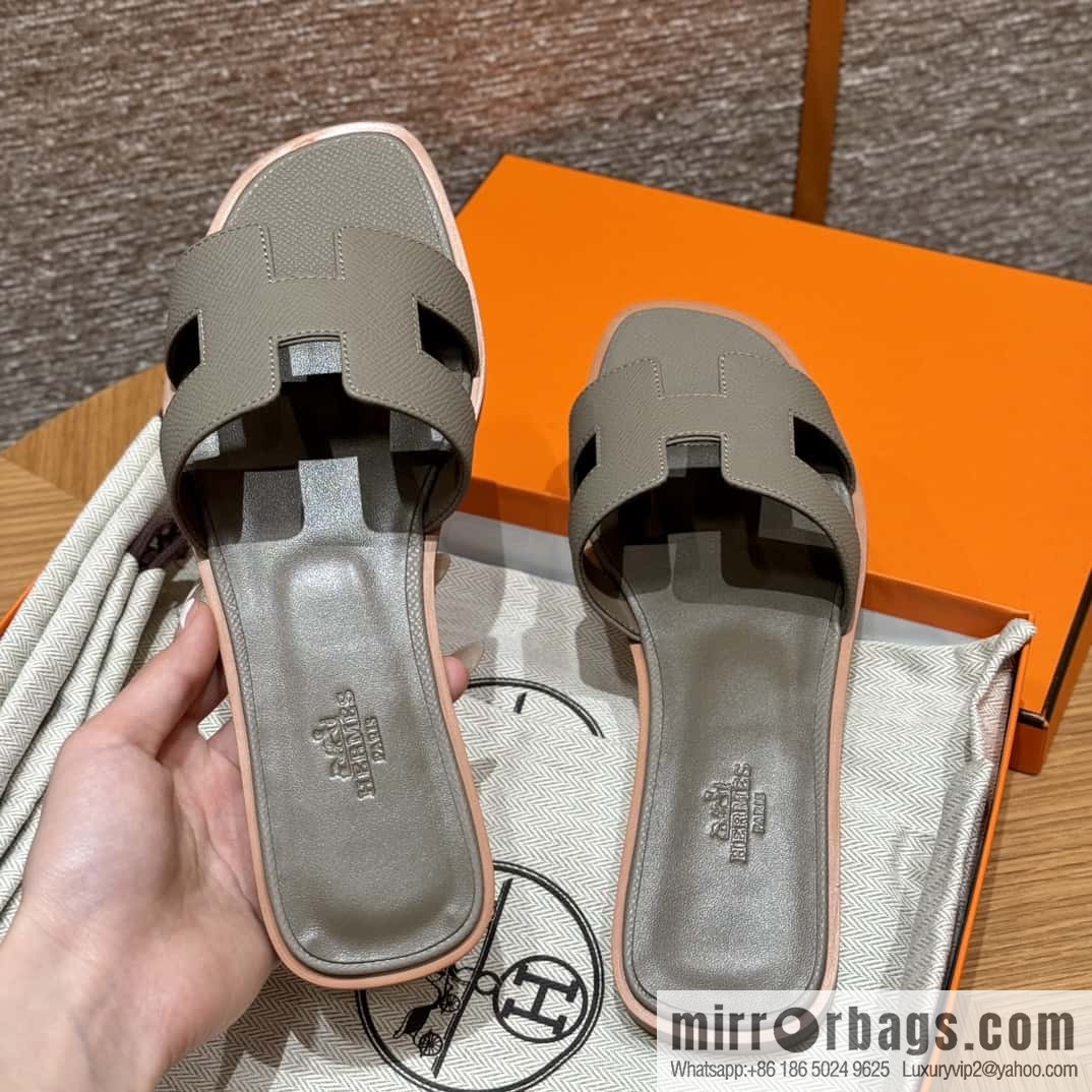 Hermès slippers