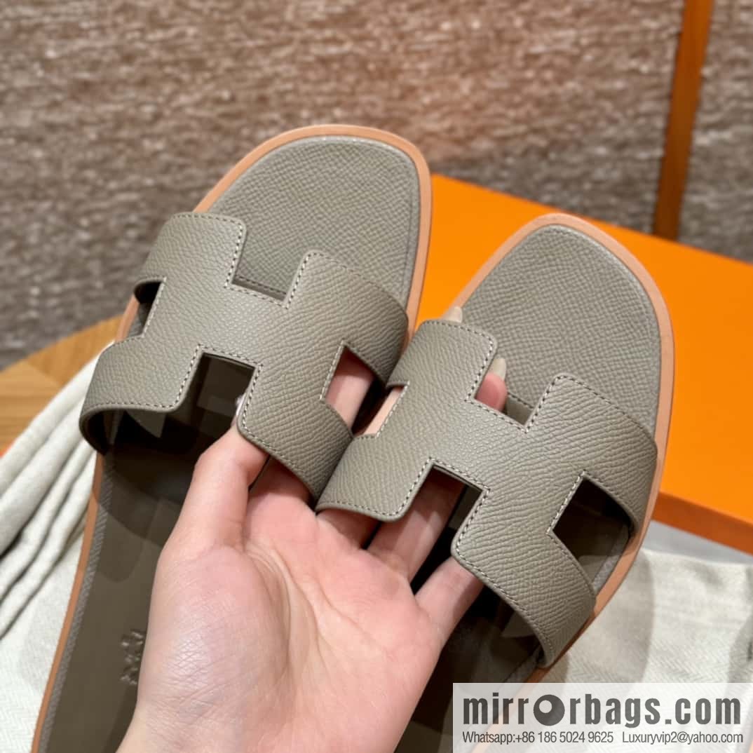 Hermès slippers