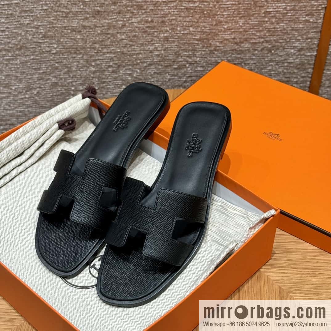 Hermès slippers
