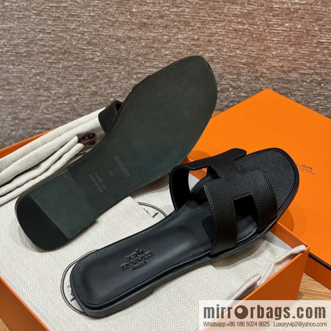 Hermès slippers