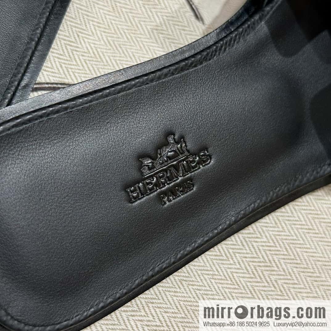 Hermès slippers