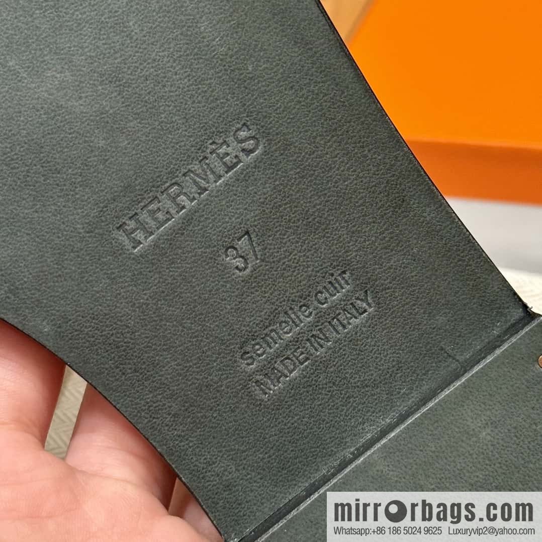 Hermès slippers