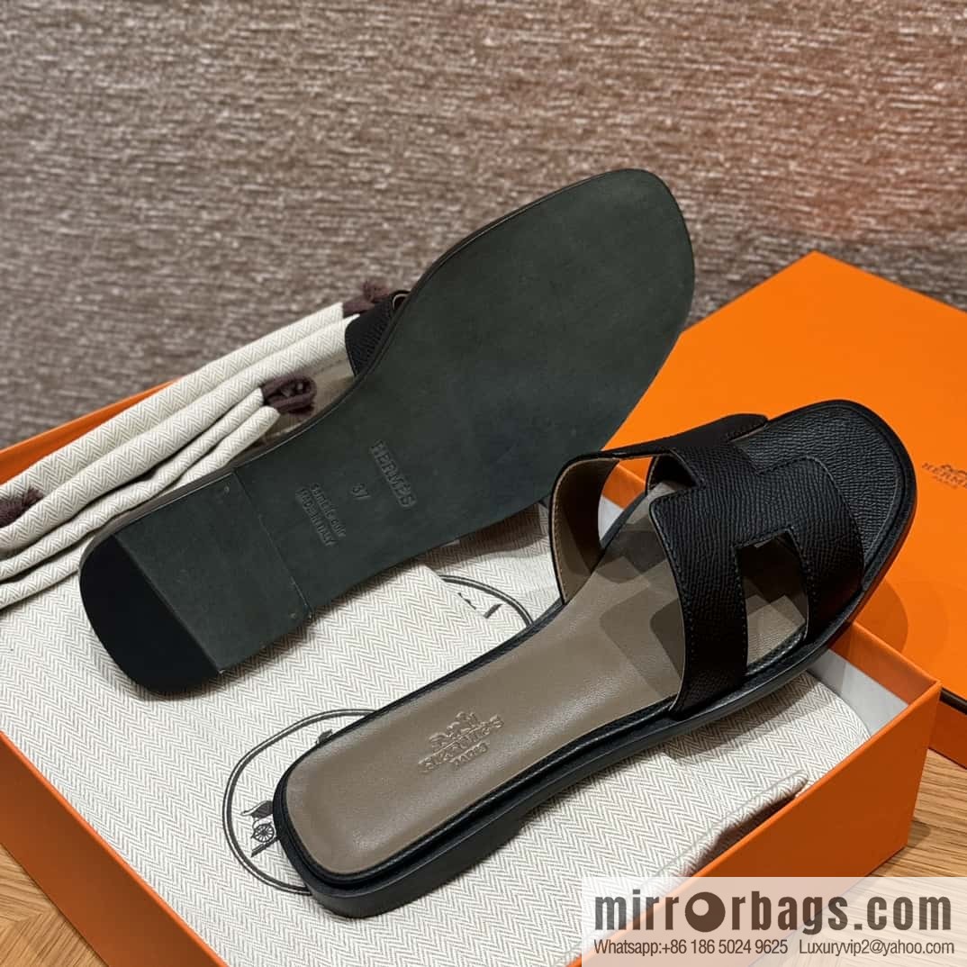 Hermès slippers