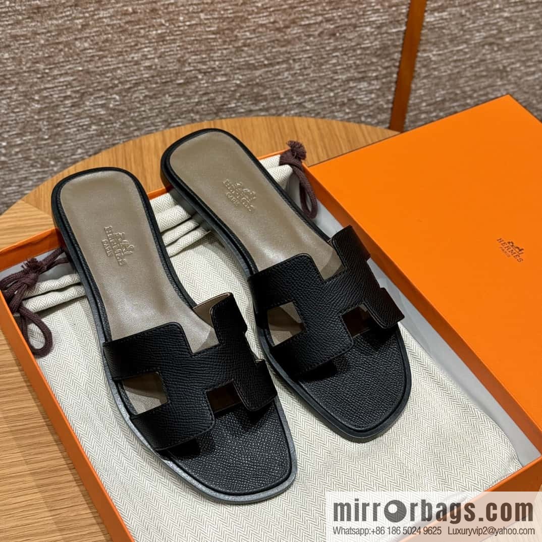 Hermès slippers