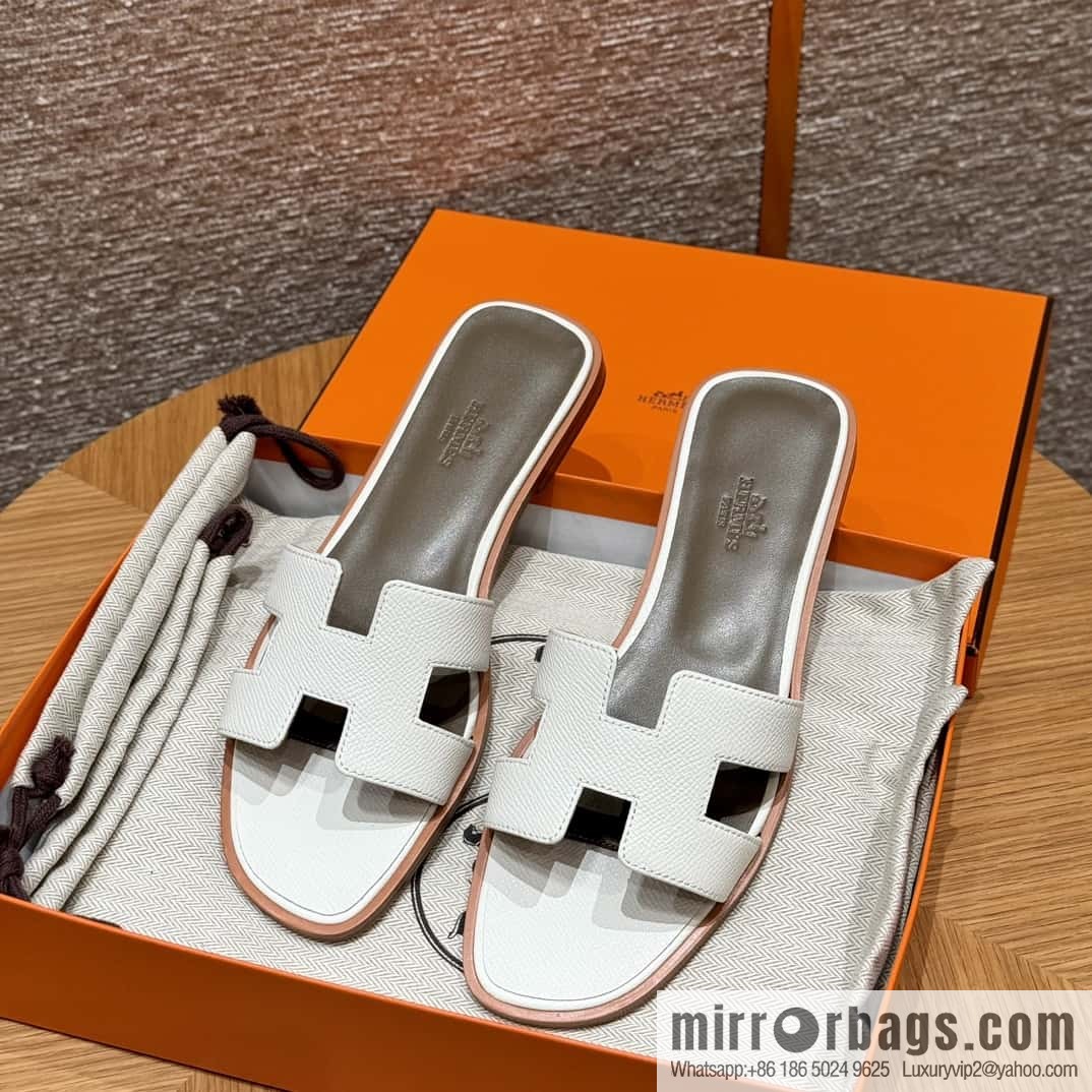 Hermès slippers