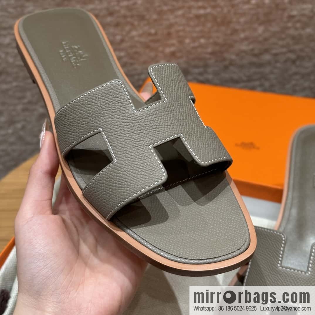 Hermès slippers