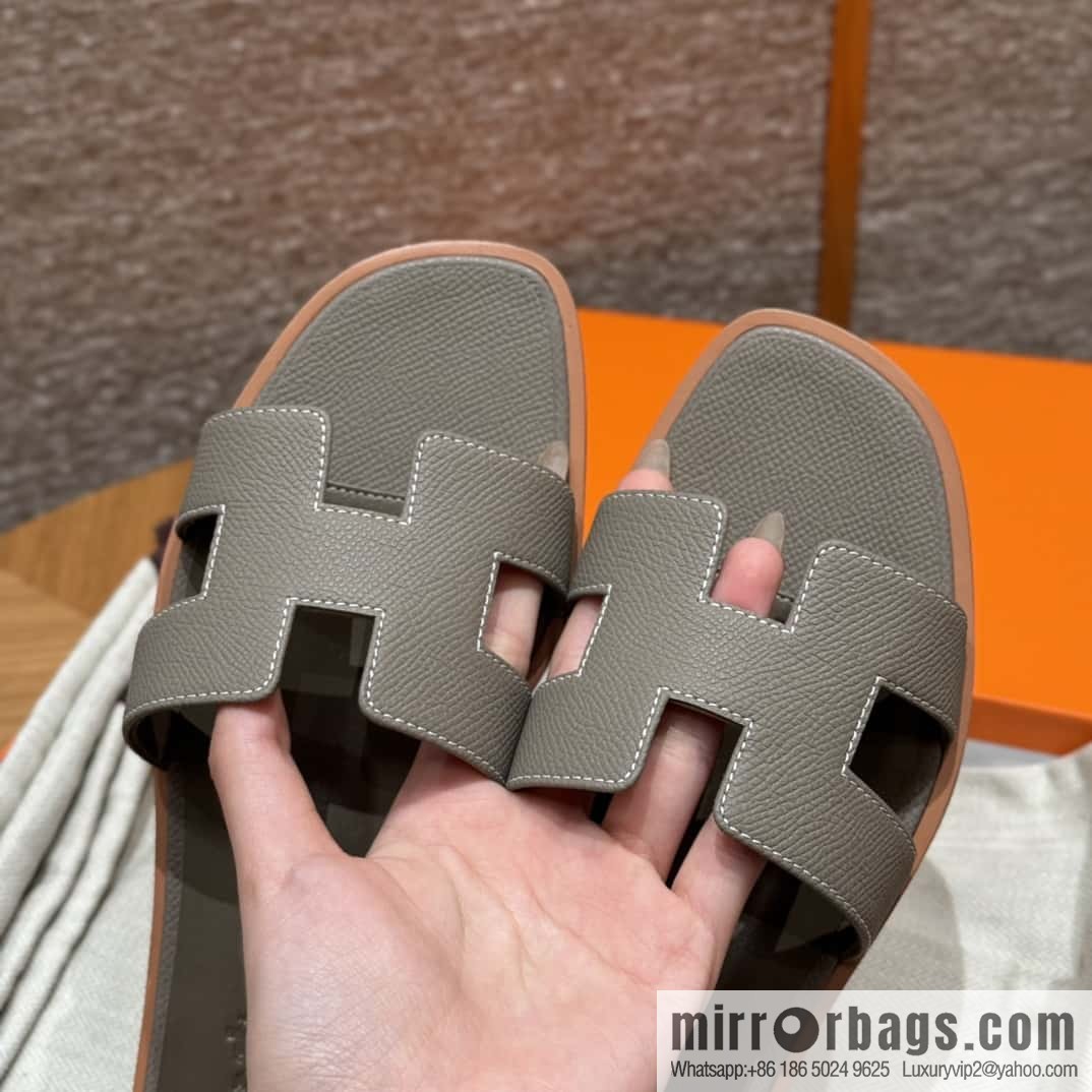 Hermès slippers