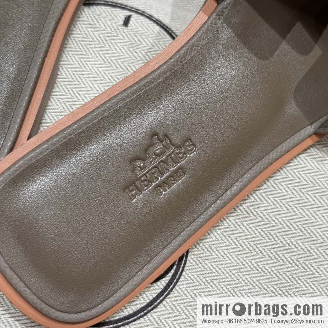 Hermès slippers