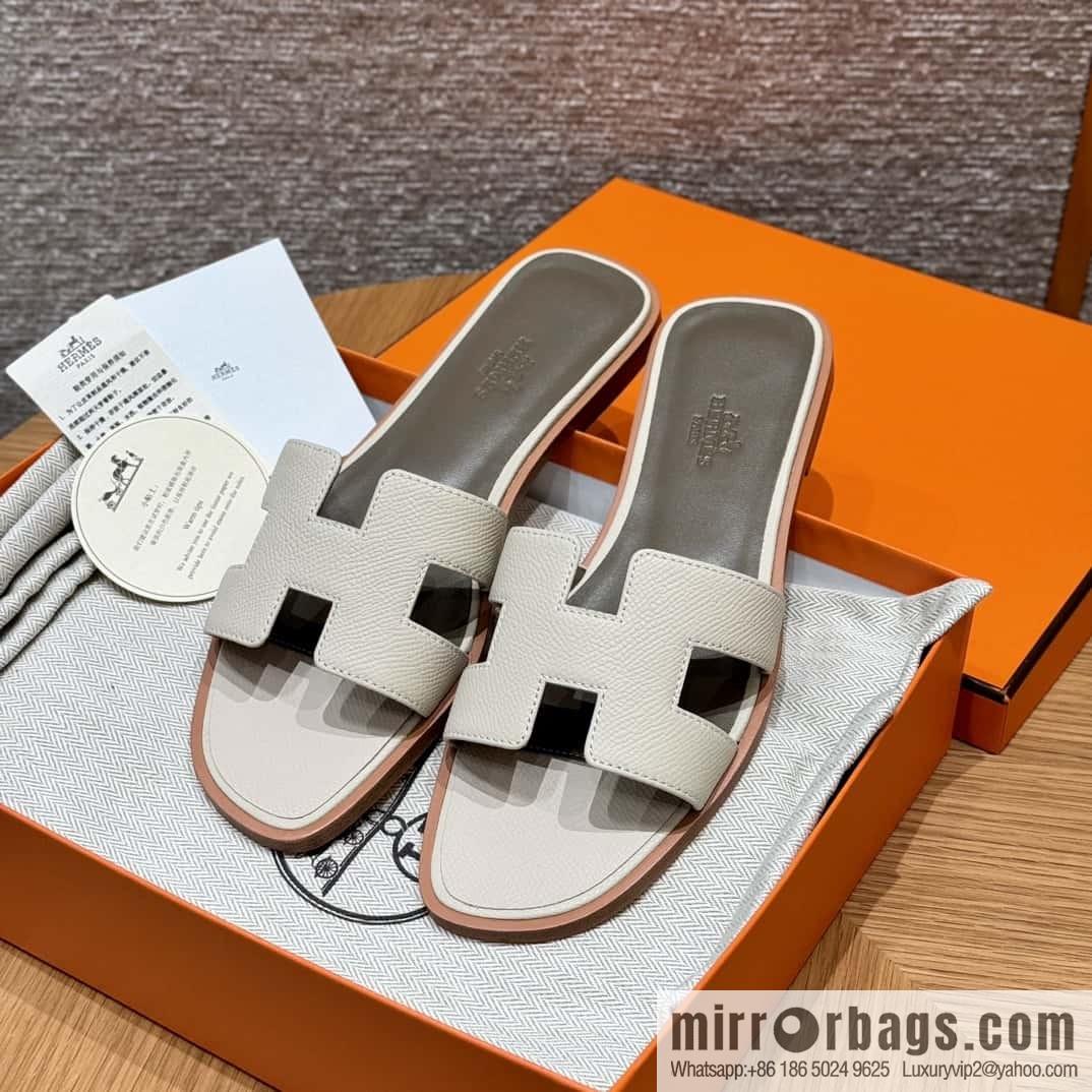 Hermès slippers