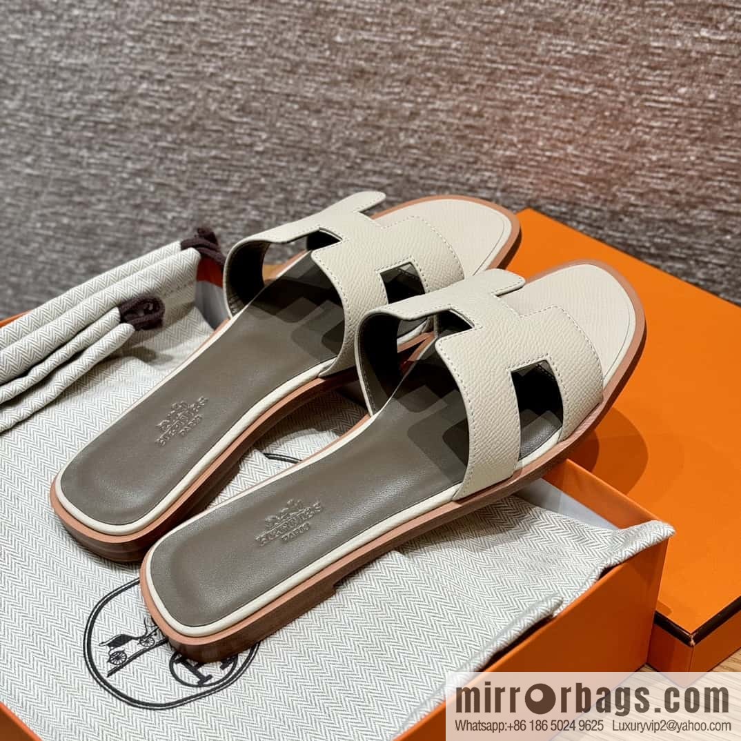 Hermès slippers