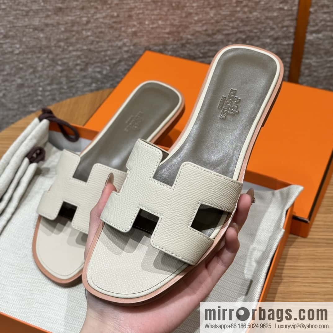 Hermès slippers