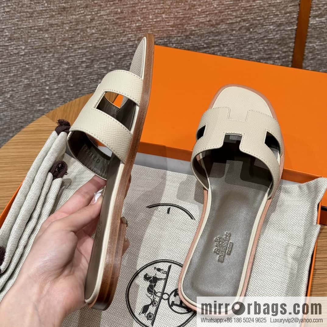 Hermès slippers