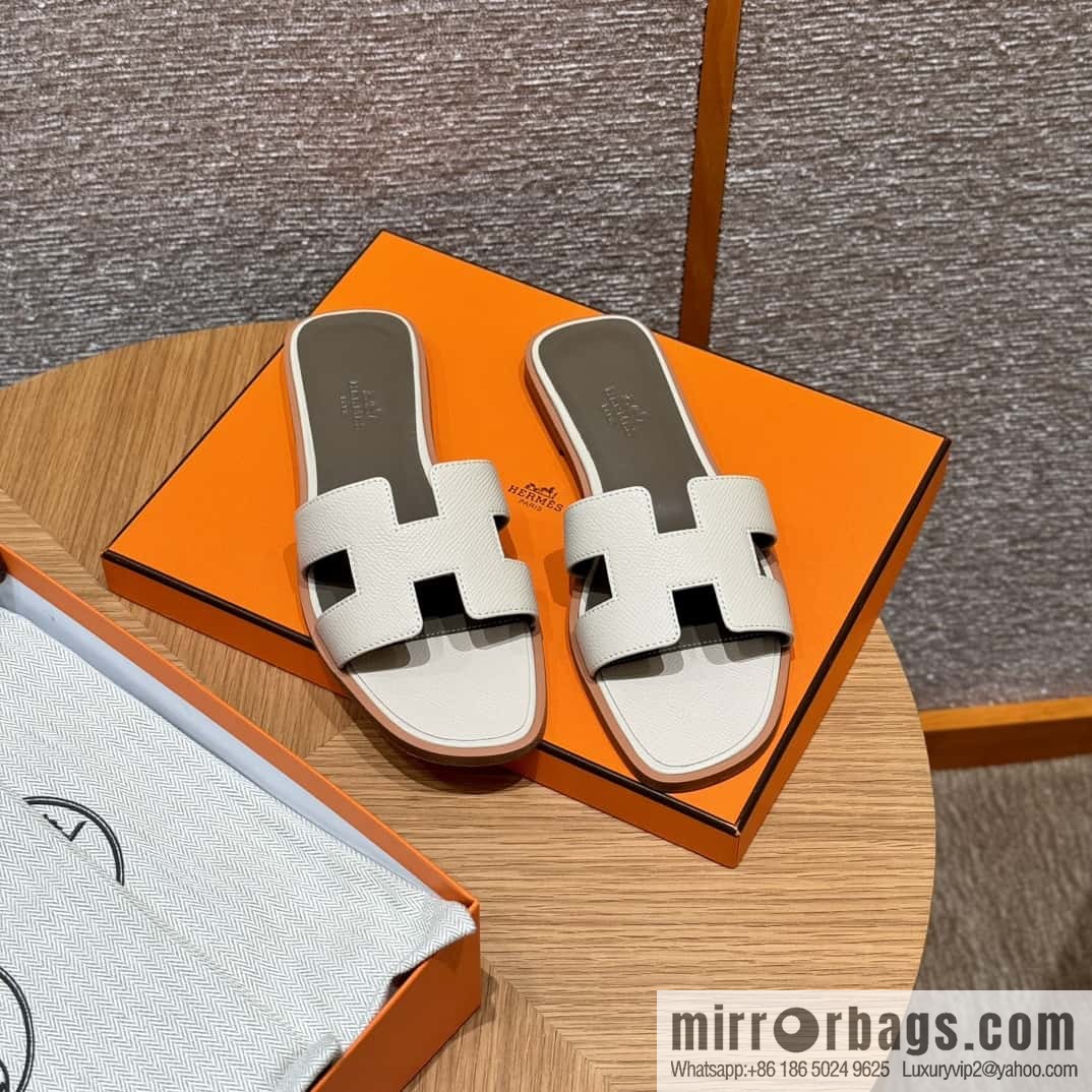 Hermès slippers