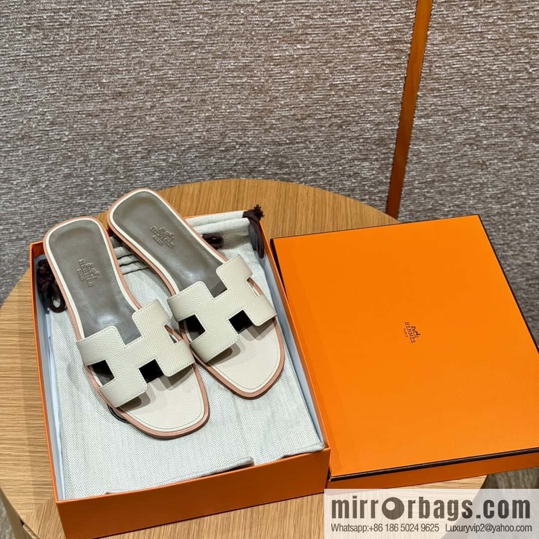 Hermès slippers