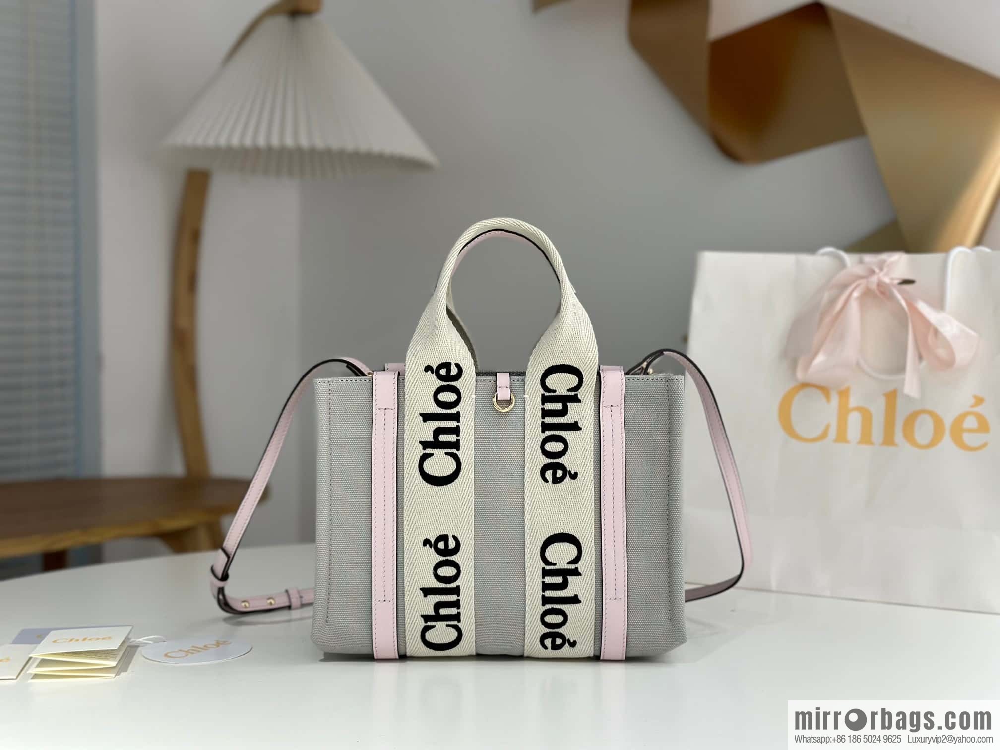 Chloe 24-year limited series new Woody tote bag, small 26CM.