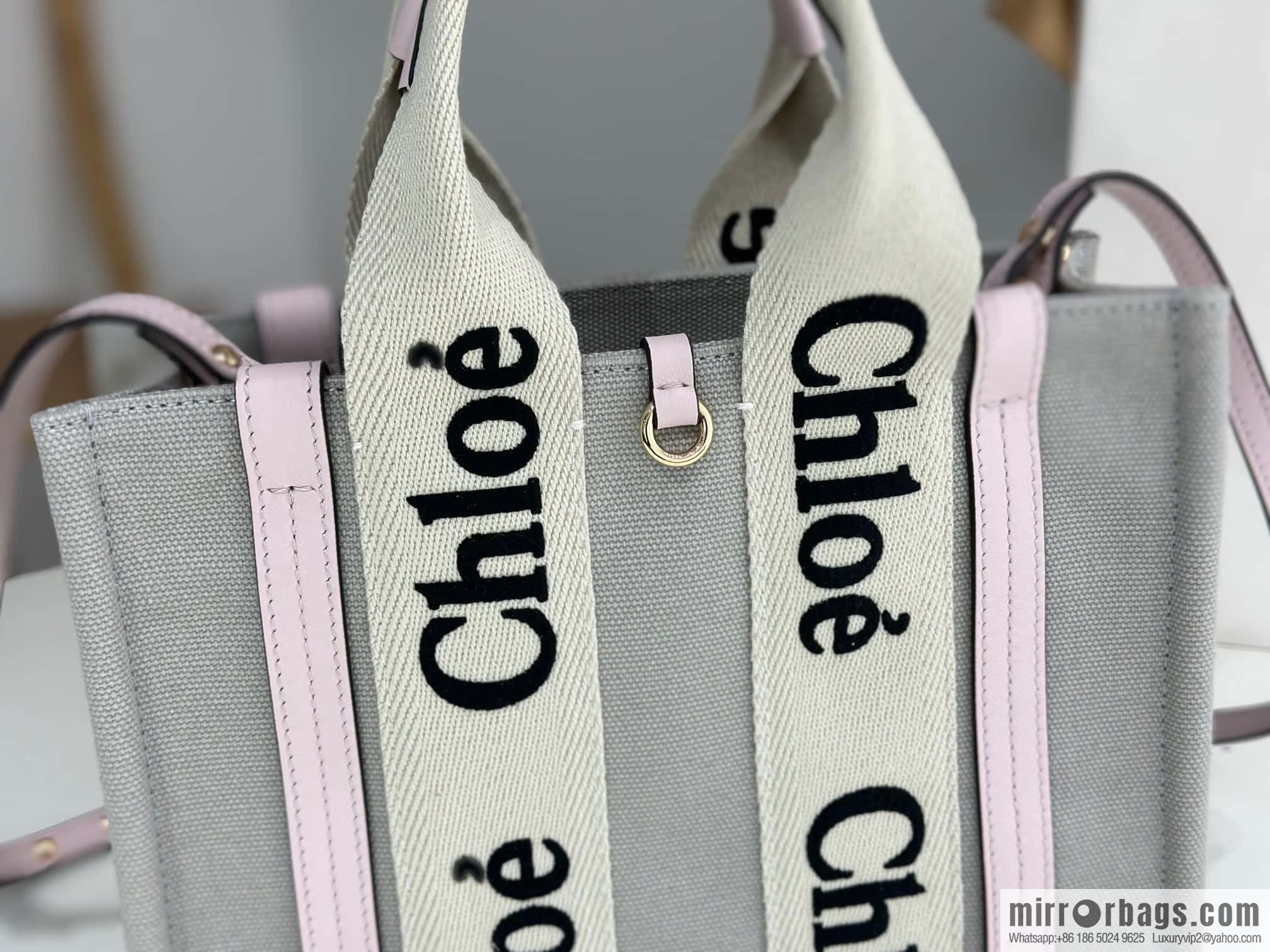 Chloe 24-year limited series new Woody tote bag, small 26CM.