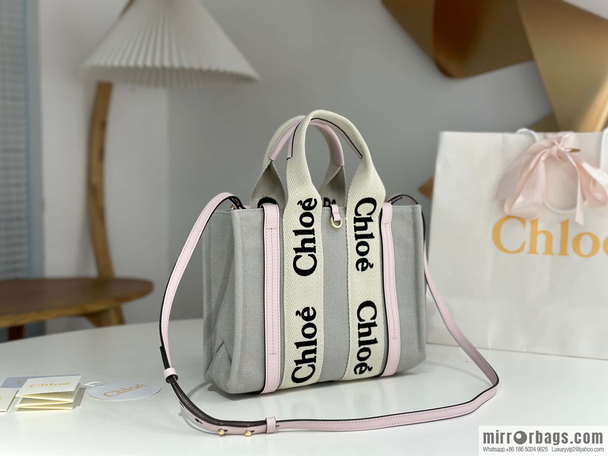 Chloe 24-year limited series new Woody tote bag, small 26CM.