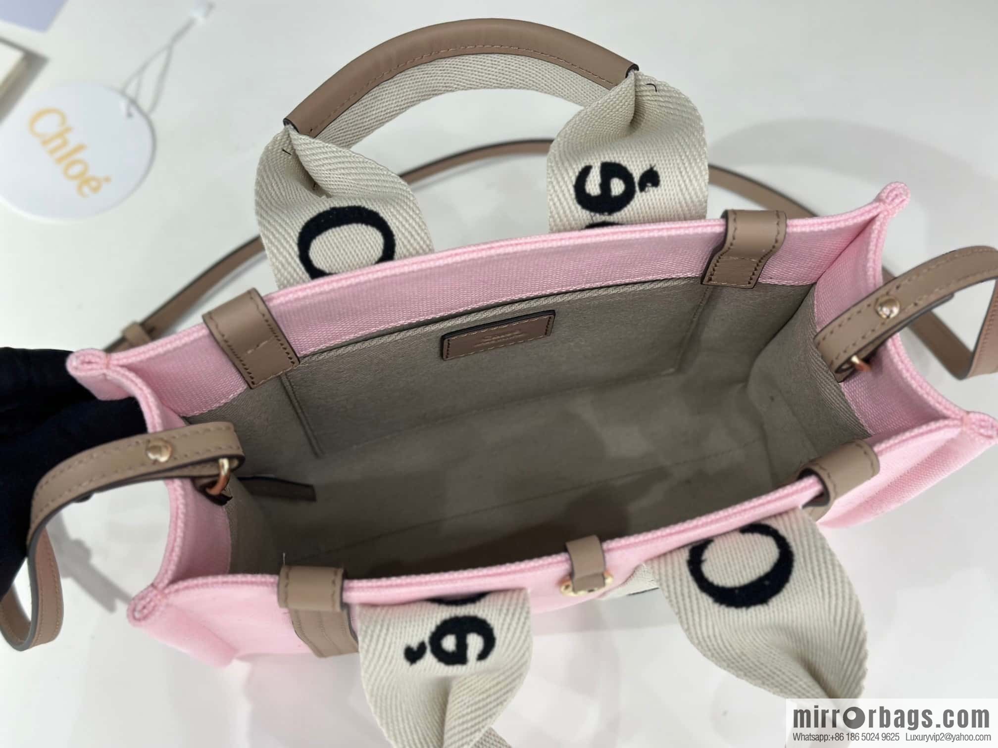 Chloe 24-year limited series new Woody tote bag, small 26CM.