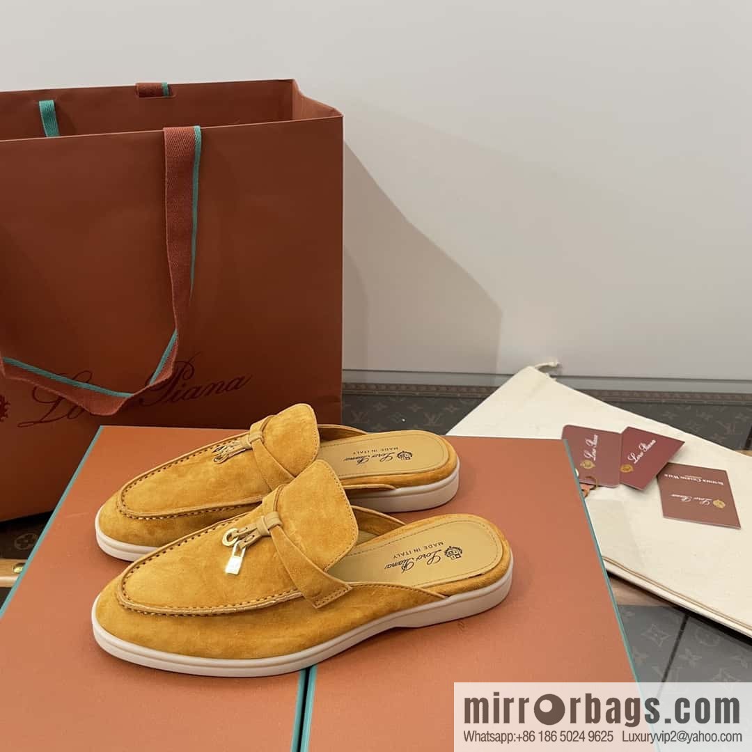 𝐋𝐨𝐫𝐨 𝐏𝐢𝐚𝐧𝐚|| Mueller half shoes, golden brown