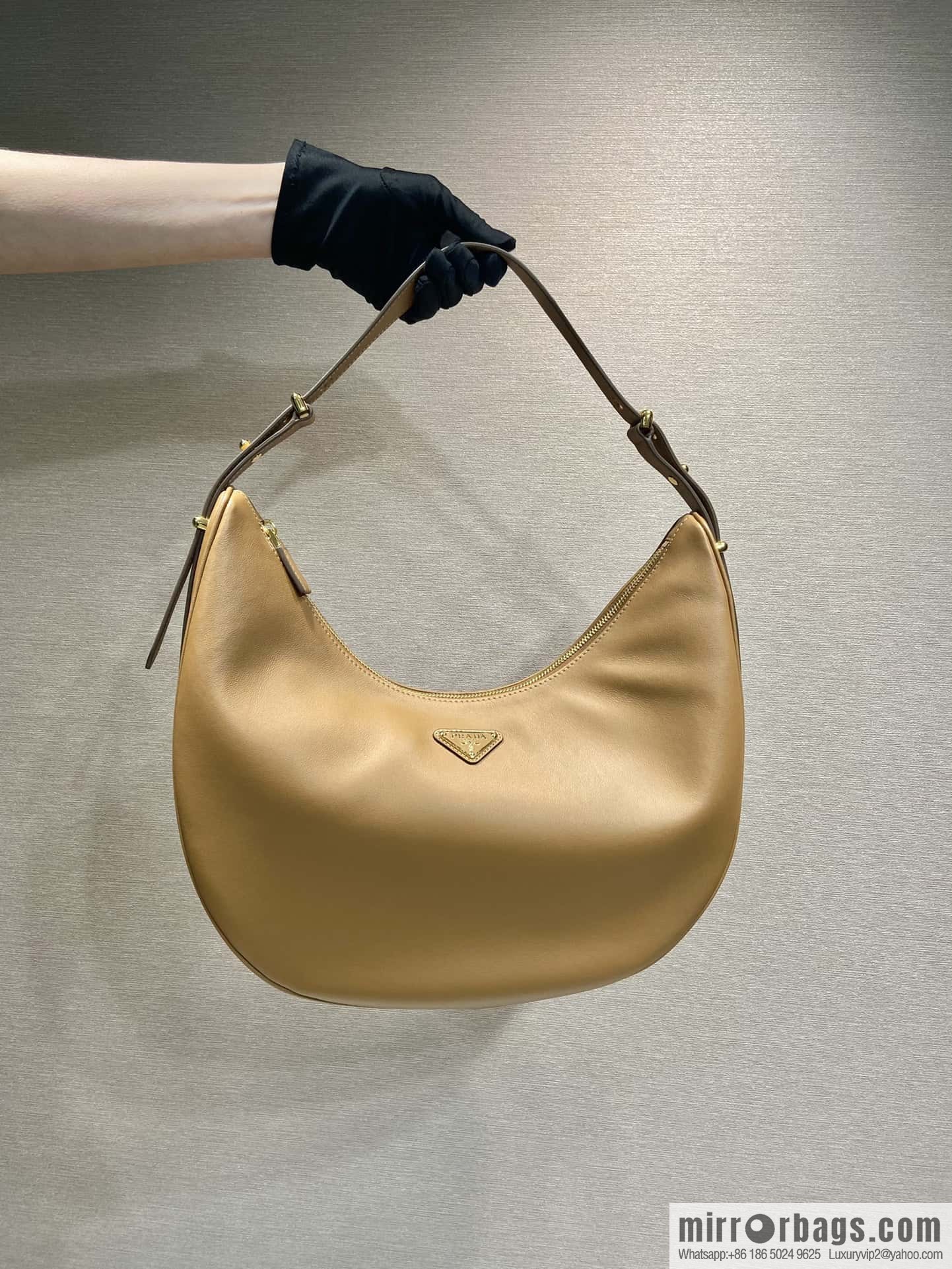 PRADA 🎉 large Moon handbag 🎉 1BC212 large 🎉🎉 brown