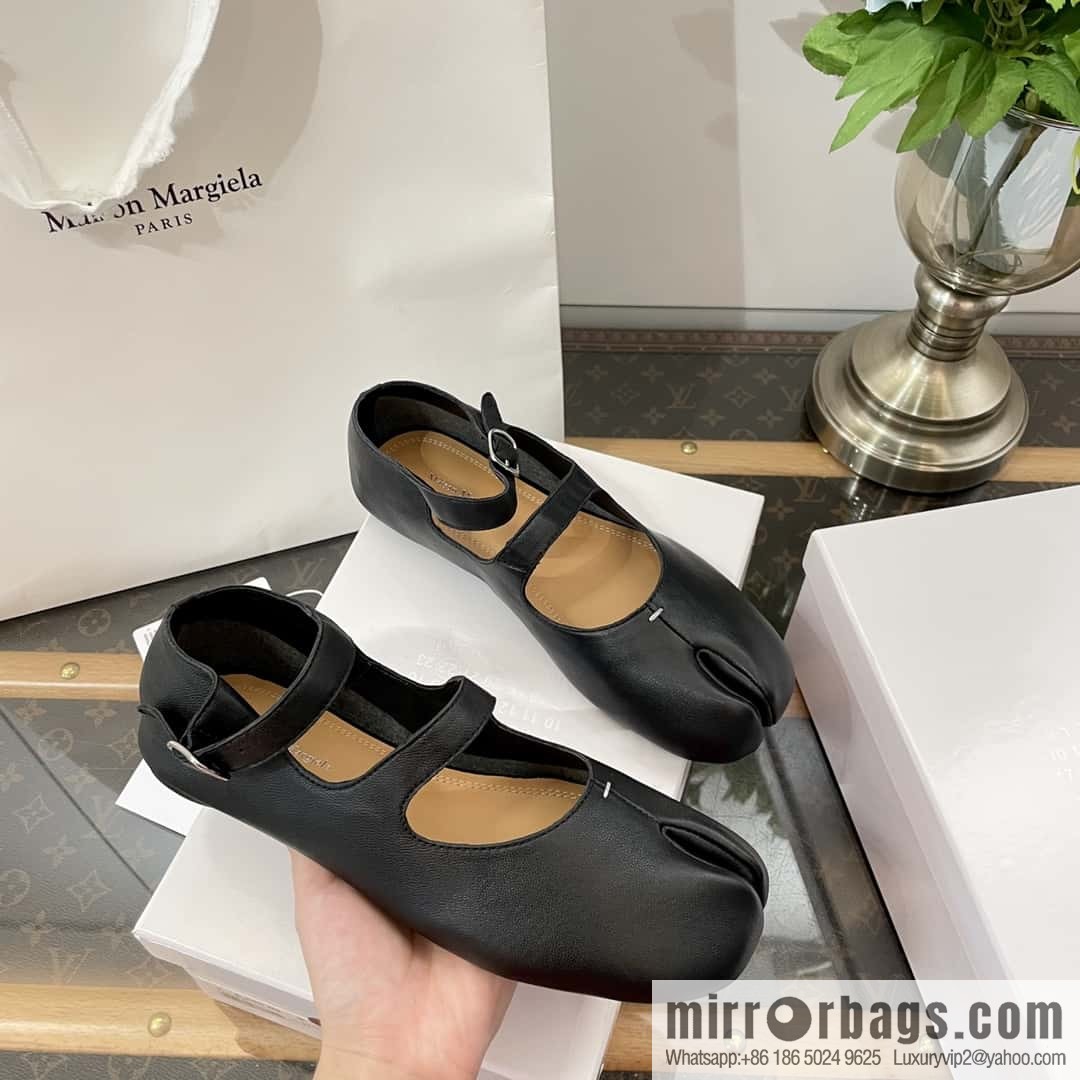 𝐌𝐚𝐢𝐬𝐨𝐧𝐌𝐚𝐫𝐠𝐢𝐞𝐥𝐚|| Margiela Split-toed Ballet Shoes