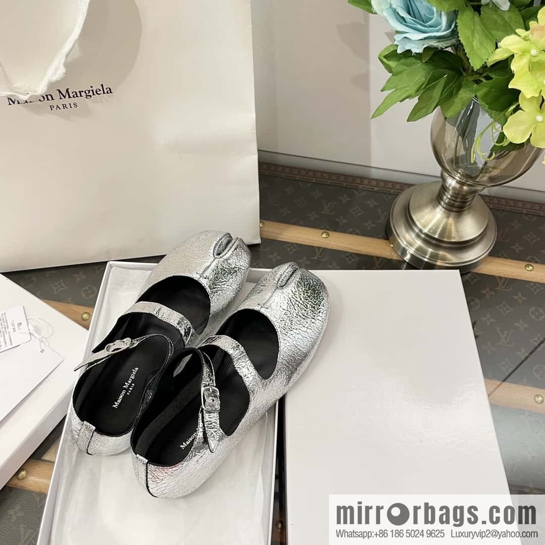 𝐌𝐚𝐢𝐬𝐨𝐧𝐌𝐚𝐫𝐠𝐢𝐞𝐥𝐚|| Margiela Split-toed Ballet Shoes