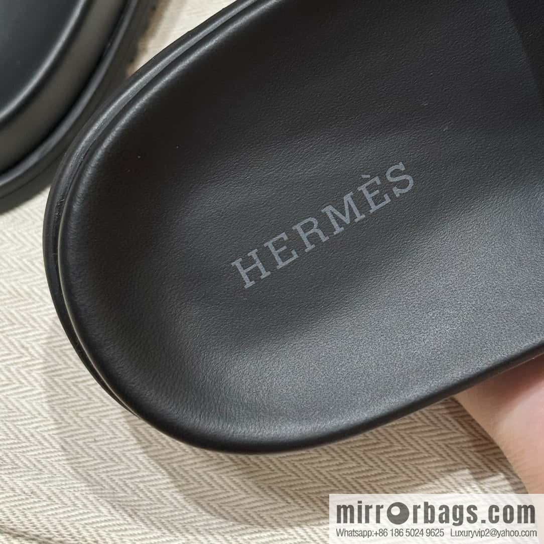Uncle Hermès Crocodile 🐊🐊 Sandals