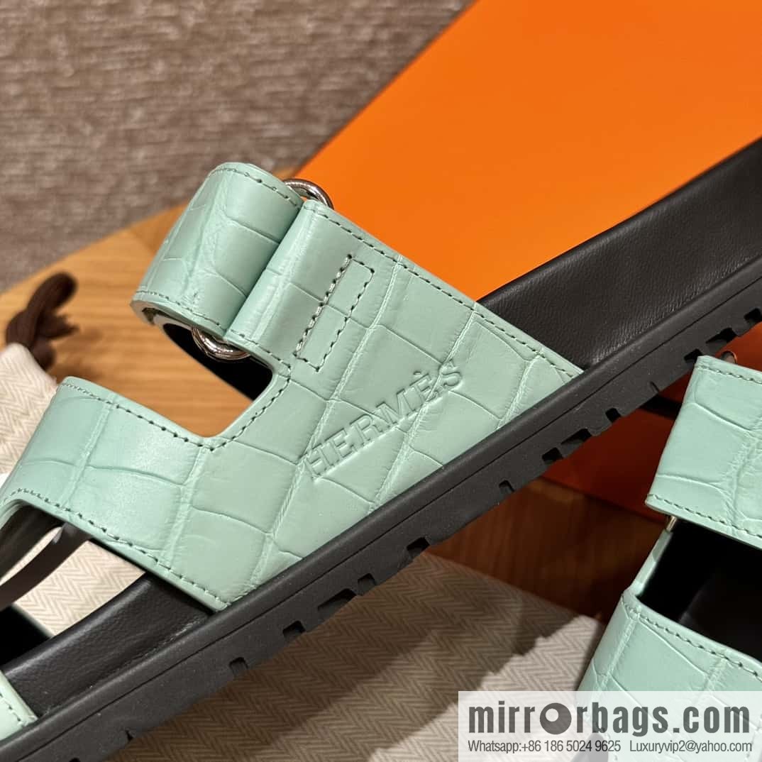 Uncle Hermès Crocodile 🐊🐊 Sandals