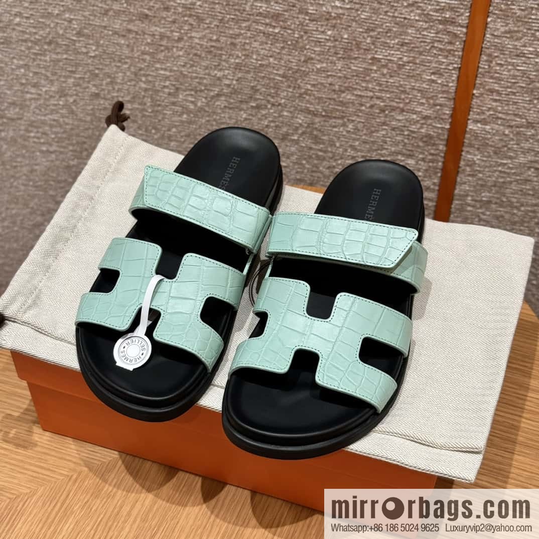Uncle Hermès Crocodile 🐊🐊 Sandals