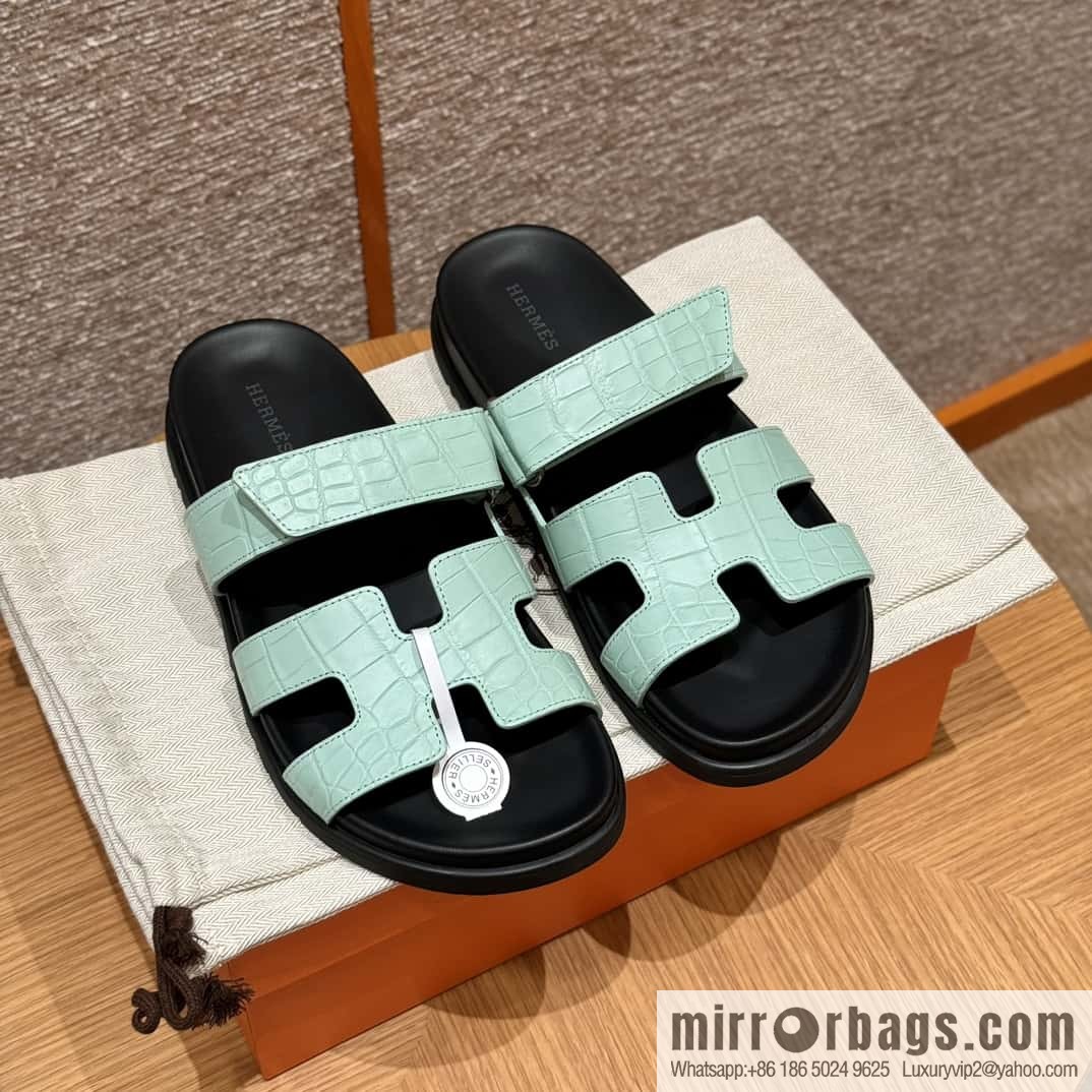 Uncle Hermès Crocodile 🐊🐊 Sandals