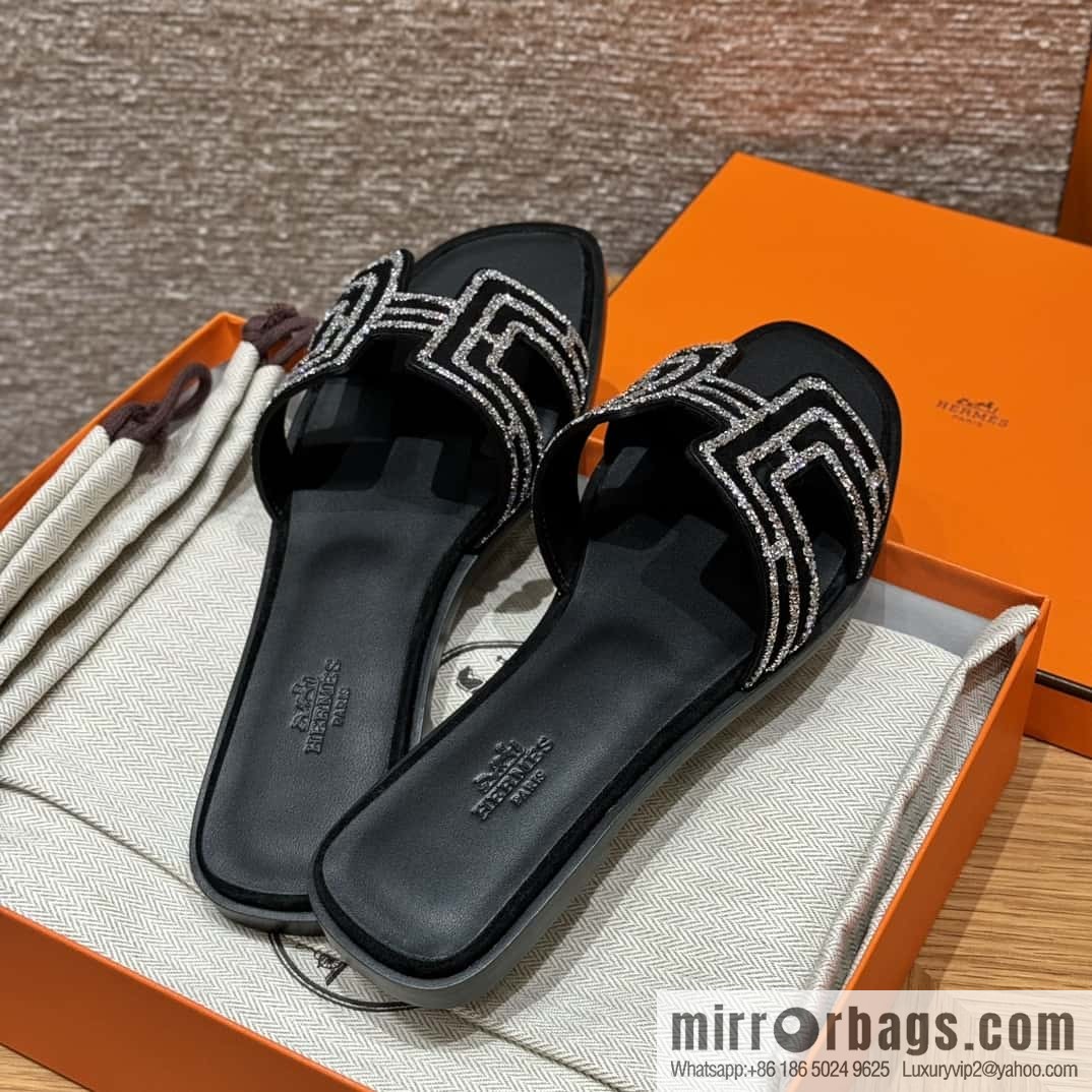 Hermès H slippers
