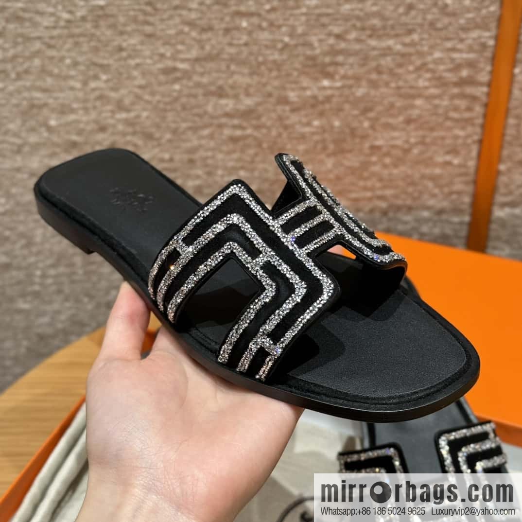 Hermès H slippers