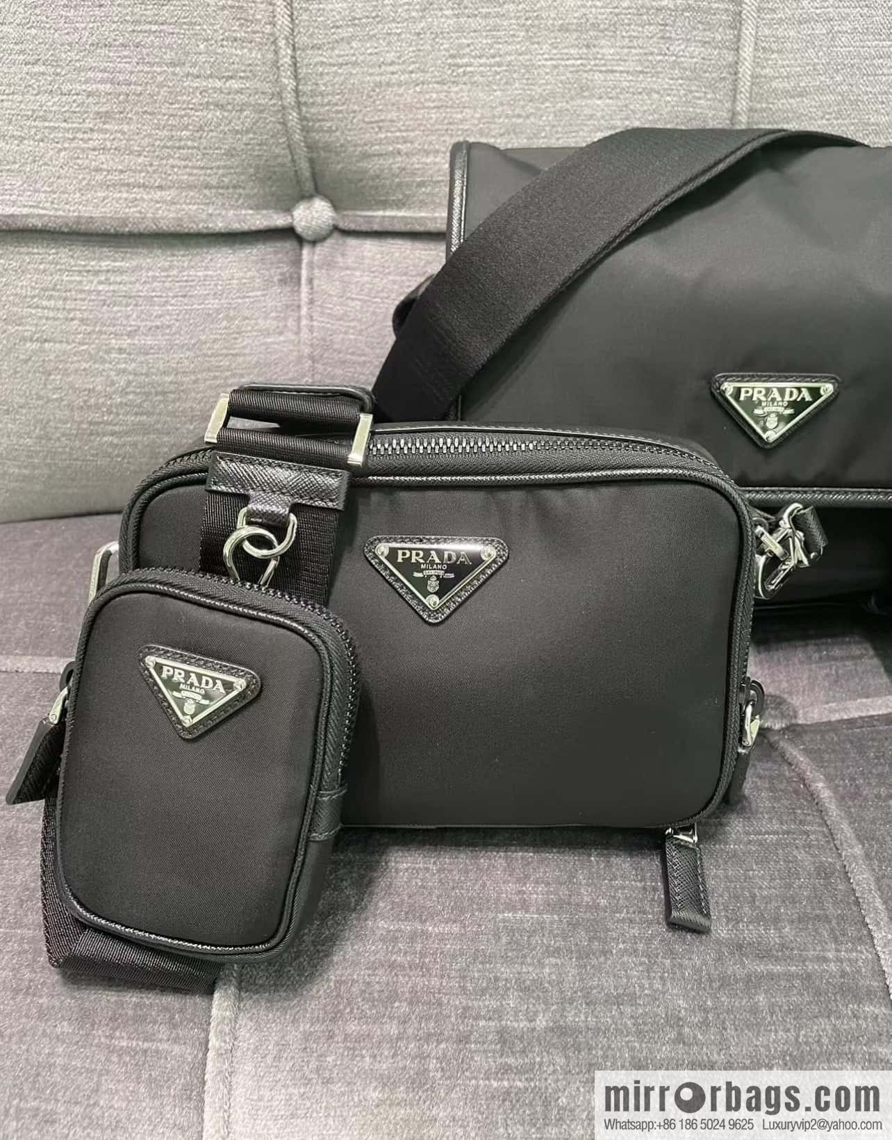 PRADA 🎉 new small messenger bag 🎉 2VH070/cross pattern🎉🎉