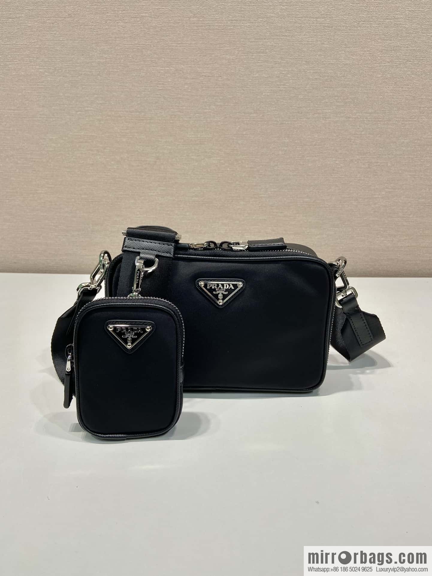 PRADA 🎉 new small messenger bag 🎉 2VH070/cross pattern🎉🎉