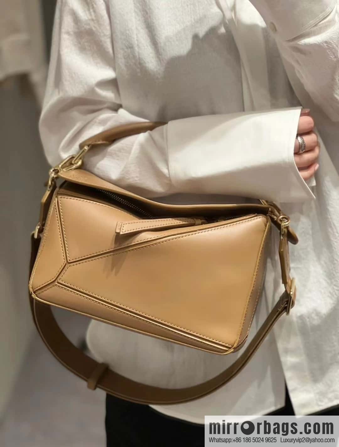 LOEWE satin leather ➕ Anagram embroidery shoulder strap puzzle geometric bag 0189 oak brown