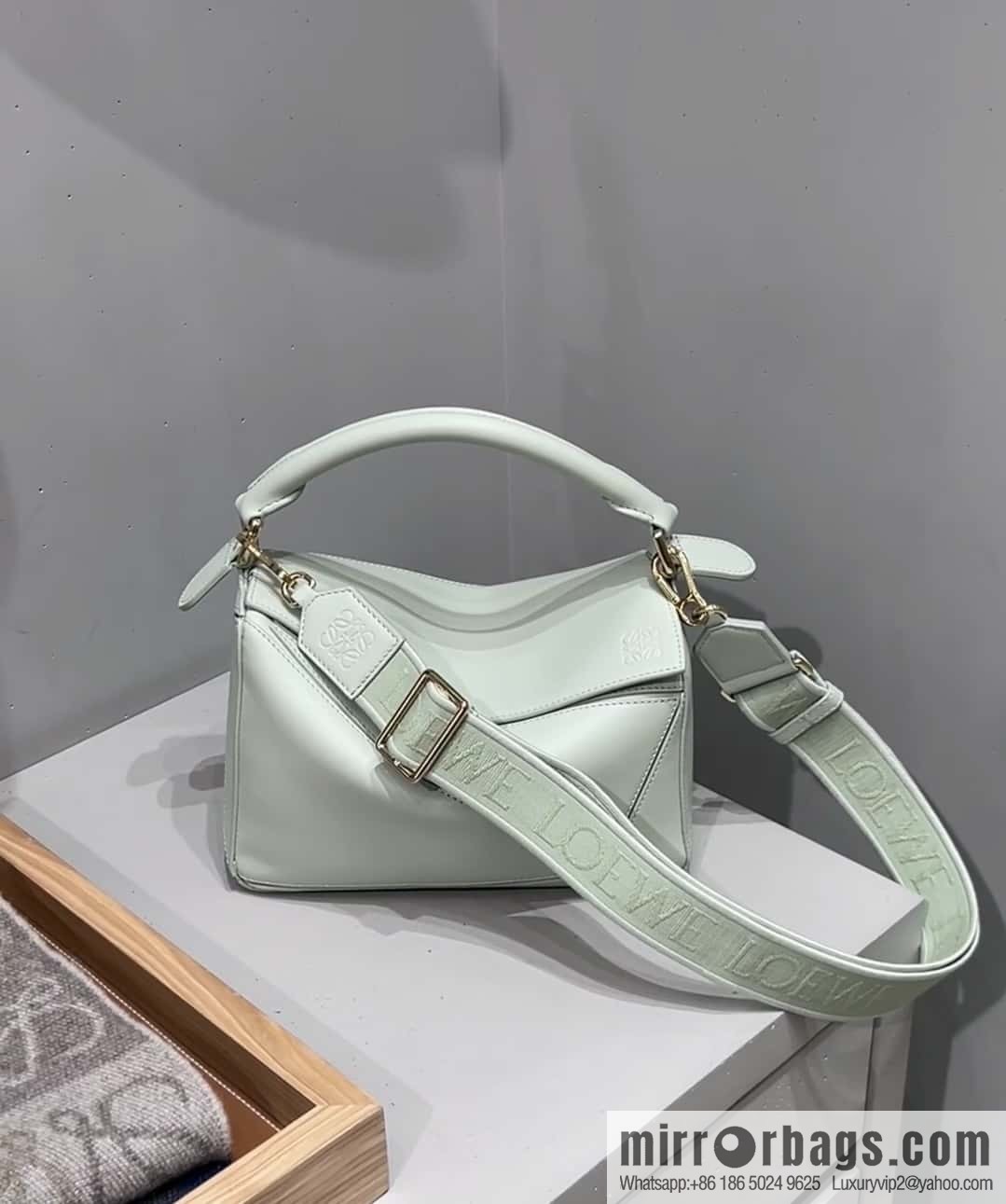 LOEWE satin leather ➕ Anagram embroidery shoulder strap puzzle geometric bag 0189 spring jade