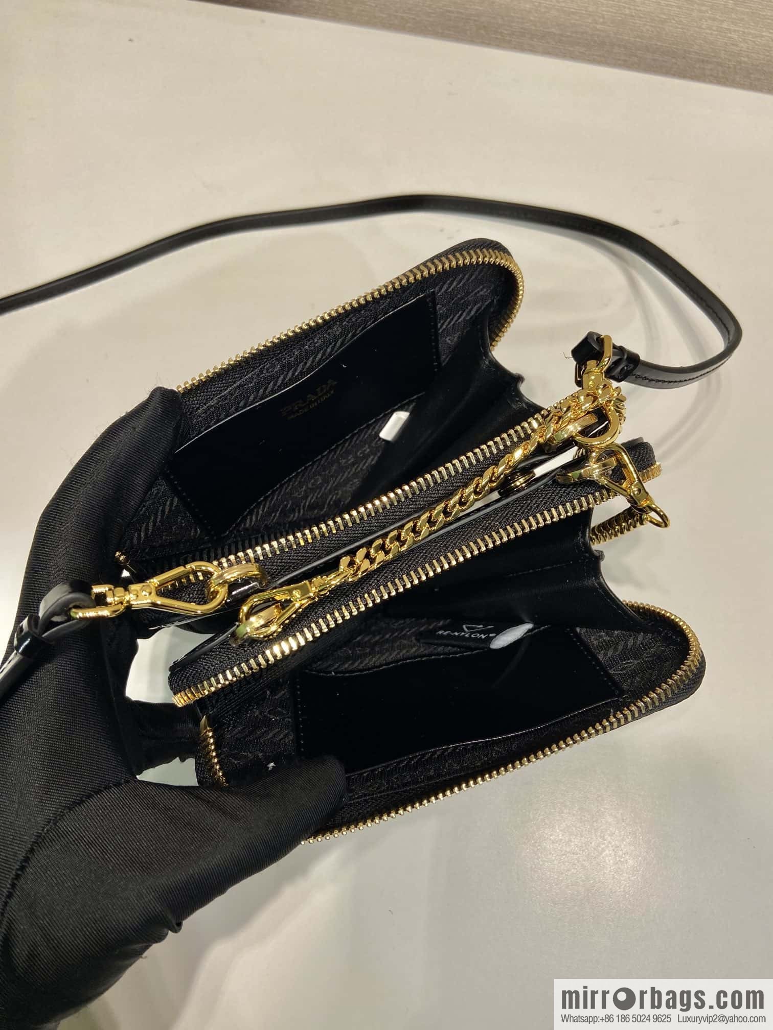 PRADA ๐ Gemini Sequins Triangle Pack ๐ 1NR015 New ๐ Sequins