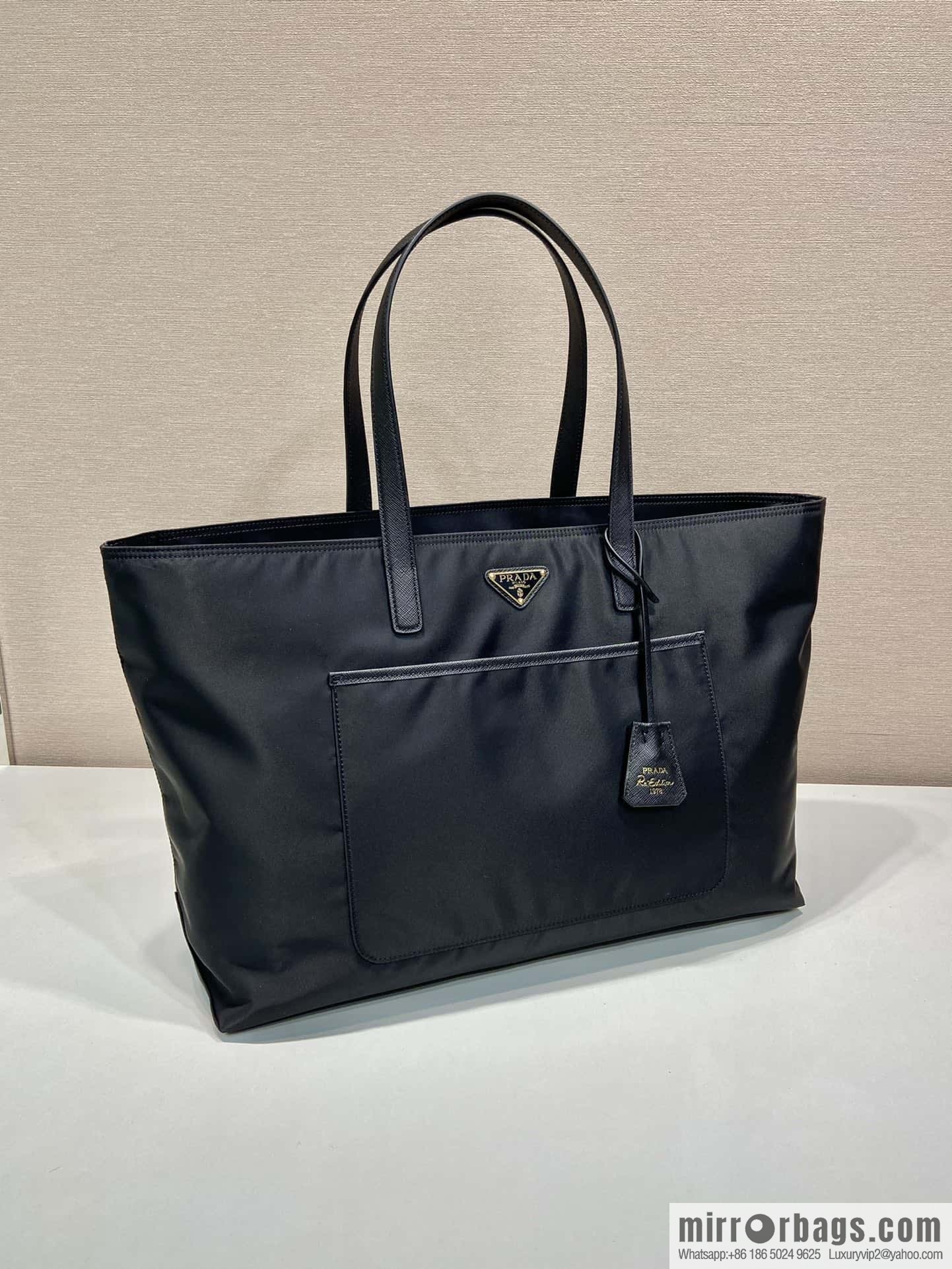 PRADA ๐ new tote bag ๐ 1BG527